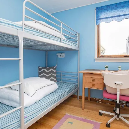 6 Person Holiday In Hébergement de vacances Asnæs